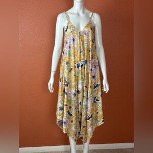 Cost Plus World Market Yellow and Blue Floral Fabric. Size s/m. E61